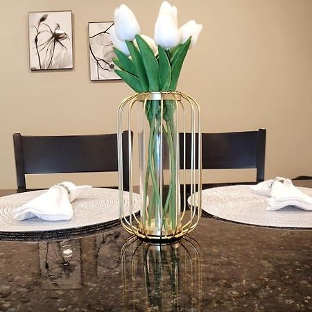 فيلا 2 Bd 2 Bath - 5 Min To Downtown إنديانابوليس المظهر الخارجي الصورة