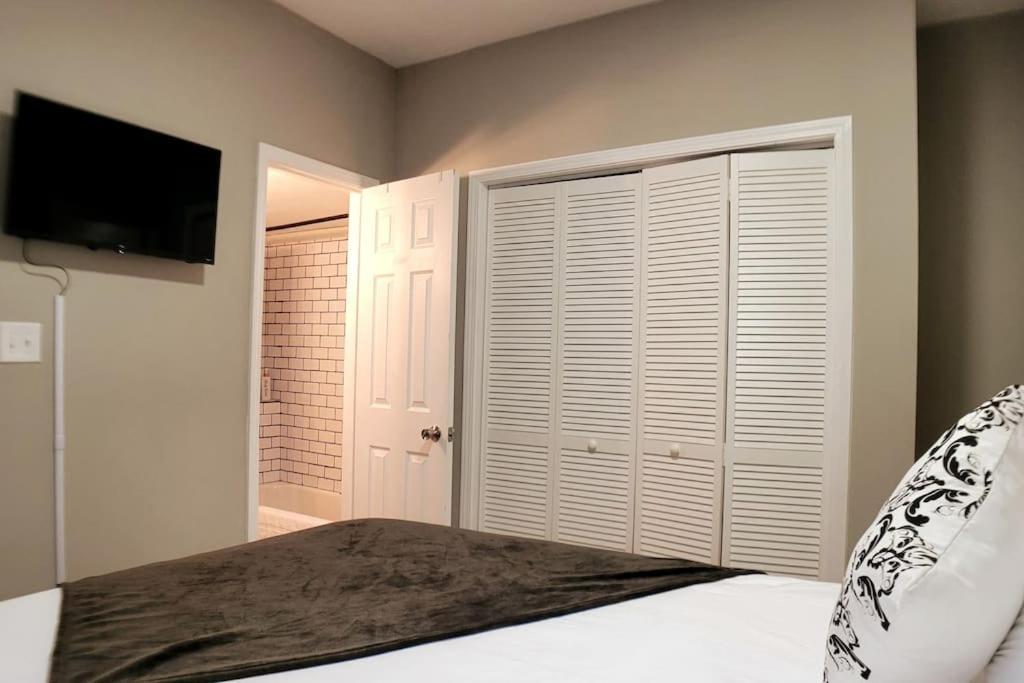 فيلا 2 Bd 2 Bath - 5 Min To Downtown إنديانابوليس المظهر الخارجي الصورة
